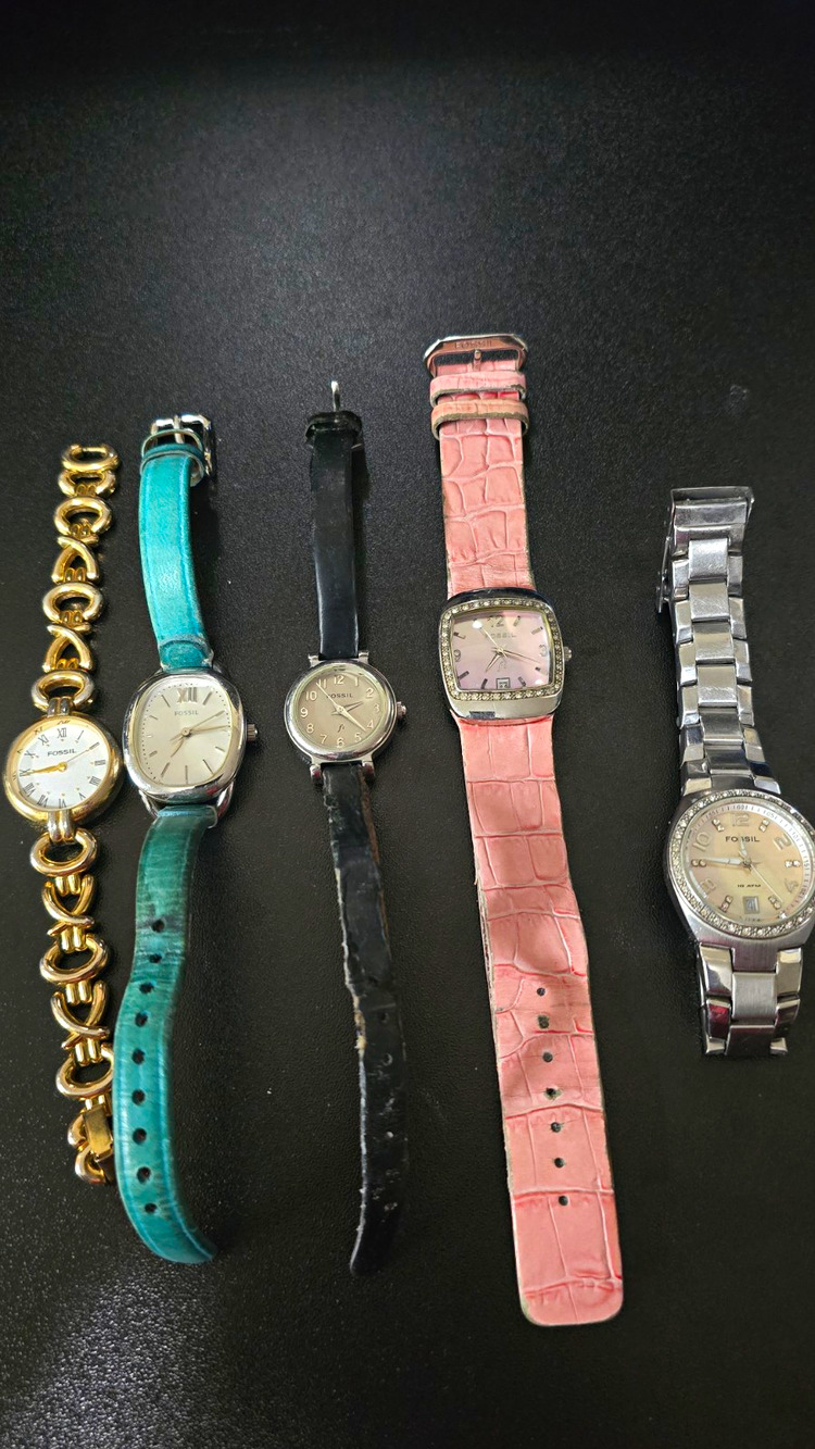 Lot of 5 Women's Watches Fossil Mary Kay Untested For Parts or Repair Craft